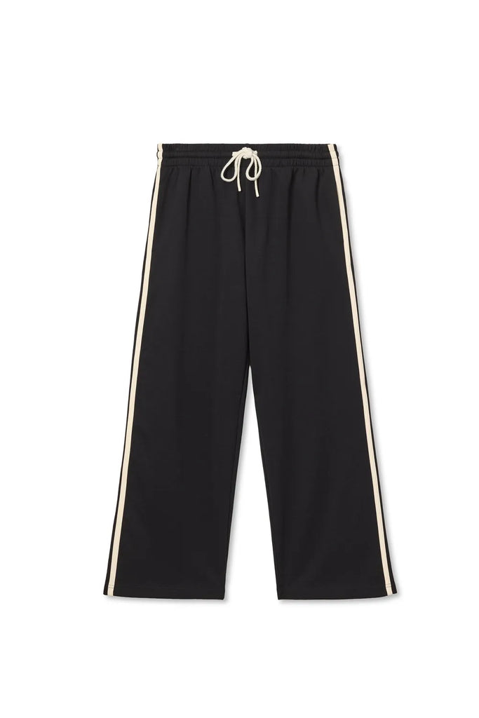 Claud True Black Travel Pant